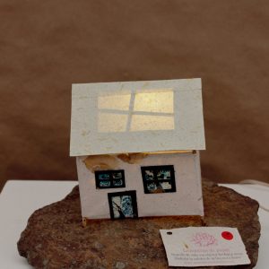 Lámpara de casita. Base en piedra